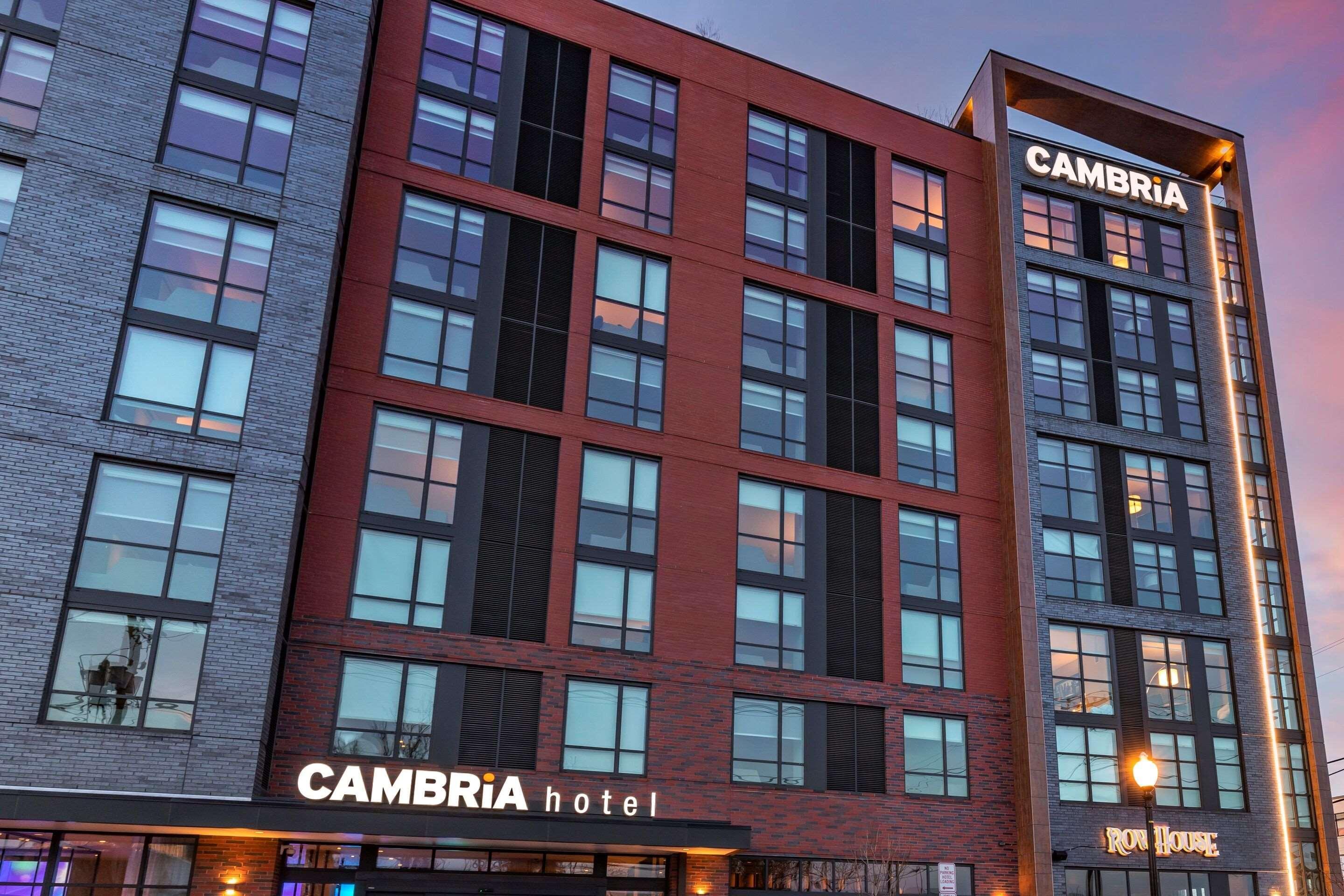 Cambria Hotel Washington Dc Navy Yard Riverfront Exterior photo